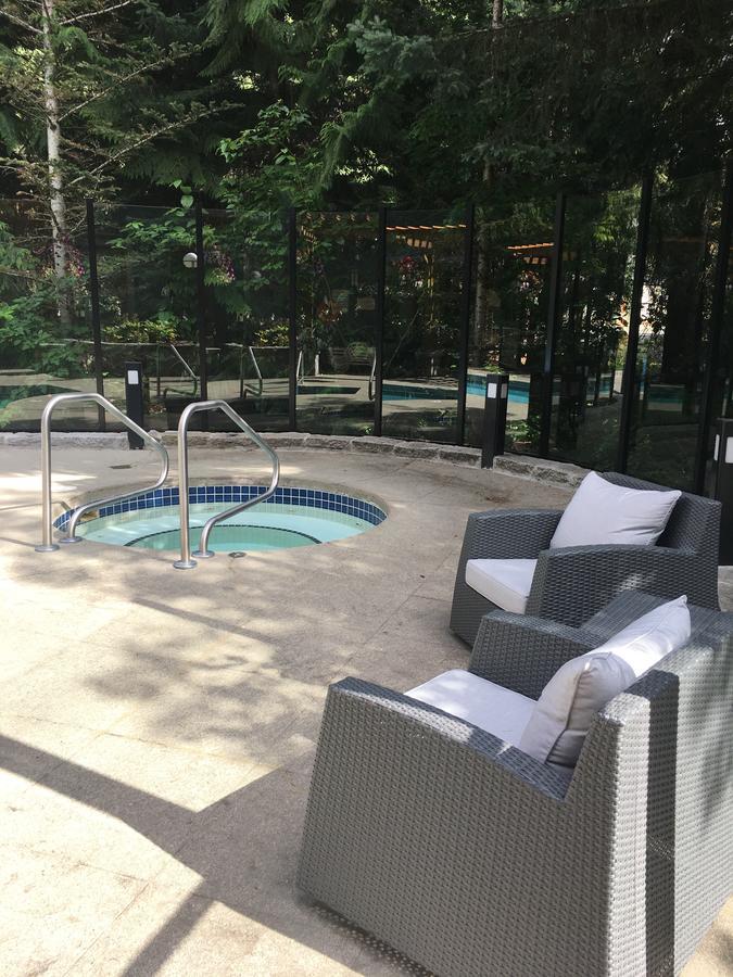 Beautiful Village Alpenglow Queen Size Bed Air Conditioning Cable And Smarttv Wifi Fireplace Pool Hot Tub Sauna Gym Balcony Mountain Views * Whistler
