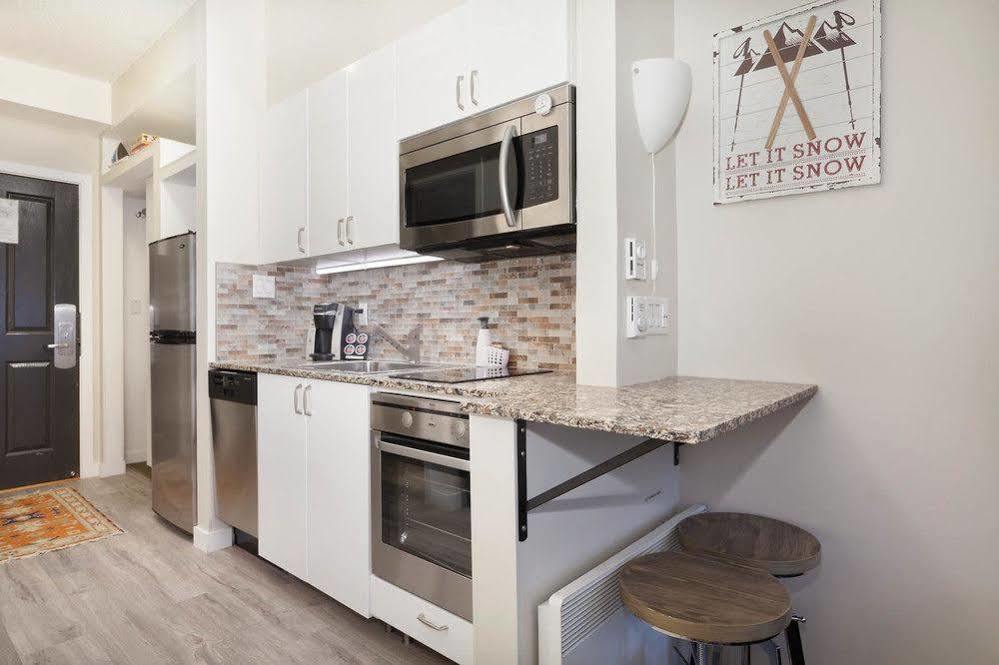 Alpenglow Suite: Village Mountain Retreat Apartamento
