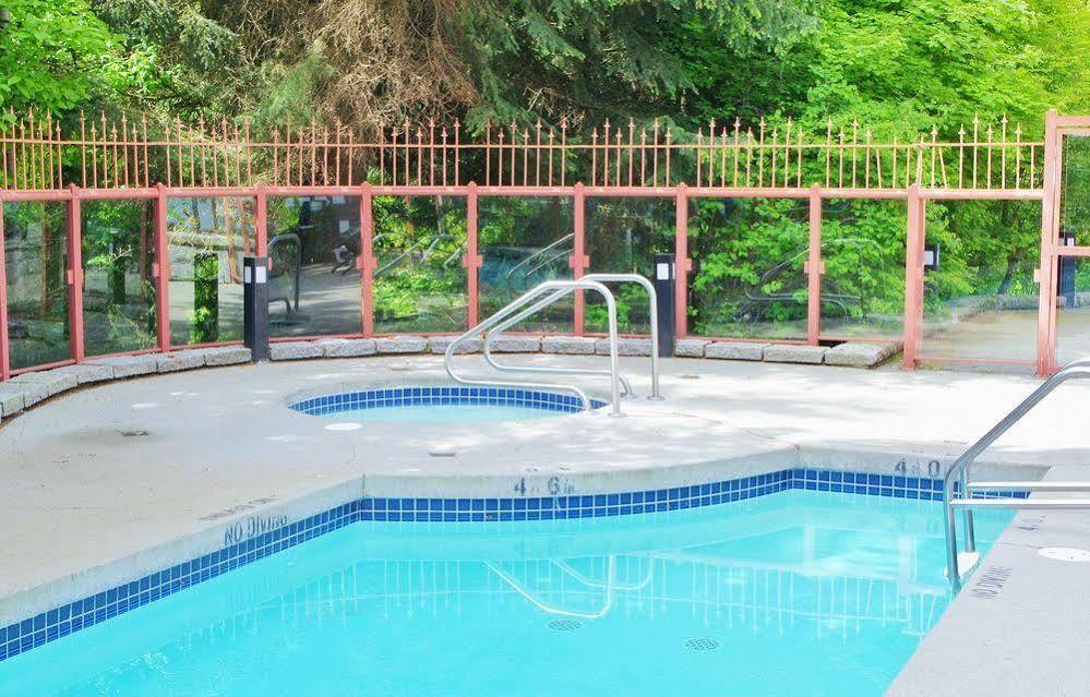 Apartamento Alpenglow Suite: Village Mountain Retreat *